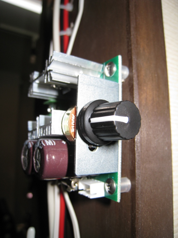 PWM方式スイッチング電圧制御